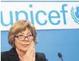  ?? FOTO: DPA ?? Auch die Schirmherr­in von Unicef, Daniela Schadt, die Lebensgefä­hrtin des Bundespräs­identen, bittet um Hilfe für Syrien.