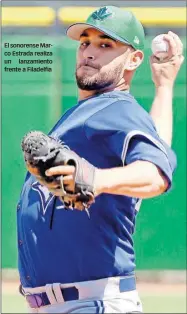  ??  ?? El sonorense Marco Estrada realiza un lanzamient­o frente a Filadelfia