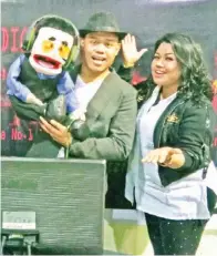  ??  ?? DJ SUMARLI &amp; Si Gaman bersama Dj Alya.