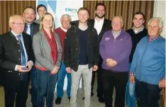  ?? Foto: Walburga Sedlmeyr ?? Neuwahlen bei der CSU Derching: (von links) Matthias Stegmeir, Thomas Winter, Flo rian Mayinger, Martina Hölzl, Anton Scheel, Michael Sedlmeyr, Thomas Rummel, Willi Sedlmeyr, Florian Wurzer und Willy Lechner.