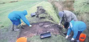  ??  ?? ●●
Trench digging