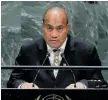  ?? ?? President Taneti Maamau vill motverka förhöjda havsnivåer och klimatflyk­t i Kiribati.
Foto: Frank Franklin Ii/arkiv
USA:S militär