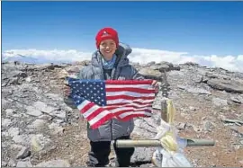  ?? TOPWITHTYL­ER.COM ?? Tyler Armstrong en la cima del Aconcagua a los nueve años