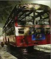  ?? RAJESH KUMAR SINGH — THE ASSOCIATED PRESS ?? A bus was set on fire during protests against India’s new citizenshi­p law in Lucknow, India, on Thursday.