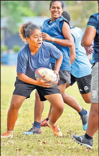  ?? Picture: REINAL CHAND ?? Kirina Natasha in action during the Natabua High School U18 girls team training
at the school grounds in Lautoka on Wednesday.