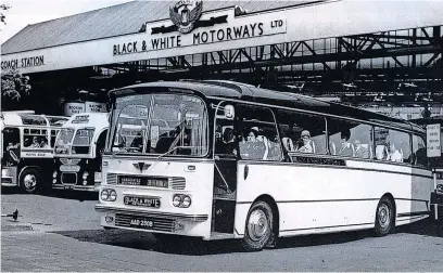  ?? ?? The Black & White coach station in 1965