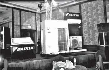  ??  ?? DAIKIN AIRCONDITI­ONING Philippine­s Inc. unveils its new line of airconditi­oning units at the Interconti­nental Hotel in Makati City on Thursday.