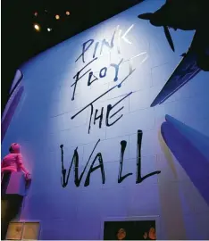  ?? Foto: Dinendra Haria, Imago ?? Vor 50 Jahren erschien die erste Pink Floyd Single. Mit dem Song „Another Brick In The Wall“wurde die Band später weltweit bekannt.