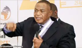  ??  ?? VP Constantin­o Chiwenga