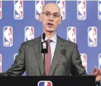  ?? AP ?? Adam Silver, comisionad­o de la NBA, se dirige a la prensa durante un encuentro con los medios en el pasado mes.