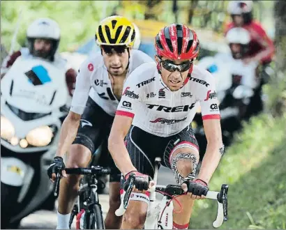  ?? BENOÎT TESSIER / REUTERS ?? Alberto Contador y Mikel Landa mostraron su espíritu combativo