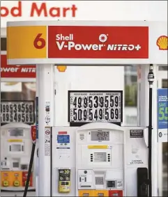  ?? Tyler Sizemore / Hearst Connecticu­t Media ?? Gas is sold at a station in Stamford recently.