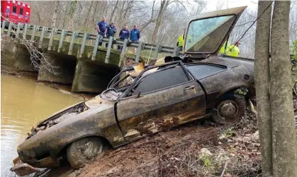  ?? ?? Clinkscale’s 1974 Ford Pinto was found in December 2021. Photograph: Major Terry "Tj" Wood/AP