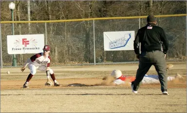  ?? Stacy Elkins/Special to the Herald-Leader ?? Siloam Springs shortstop Nolan Wills waits on a throw to second base as a Stilwell runner slides in during Monday’s game. The Panthers defeated the Indians 15-11.