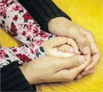  ?? MIKE DREW ?? Love and compassion inspire those who help others at charities, such as at the Awo Taan Healing Lodge, one of this year’s recipients of the Calgary Herald Christmas Fund.