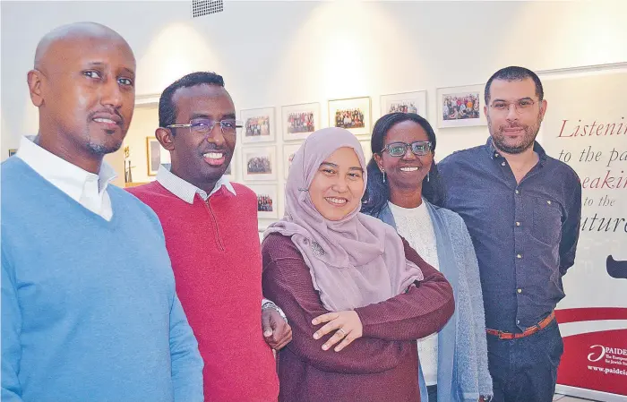  ?? FOTO: KERSTIN GUSTAFSSON ?? BESÖK. Fr. v. Mustafa Ahmed, Ali Ibrahim, Ailin Abdullah, Mariam Sherifay och Noa Hermele.