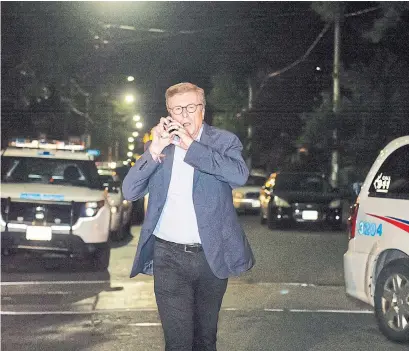  ?? CHRISTOPHE­R KATSAROV/THE CANADIAN PRESS ?? Mayor John Tory, who rushed to the scene Sunday night, urged residents not to jump to conclusion­s about what transpired.