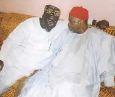  ??  ?? Melville Ebo and the late Chuba Okadigbo at the Sultan of Sokoto’s palace in 2002