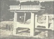  ?? Courtesy of Bella Vista Historical Museum ?? This picture from the August 1967 Village Vista shows the present bridge when it was under constructi­on.