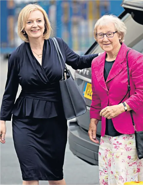  ?? ?? Liz Truss, and her mother, Patricia, arrive for the hustings in Leeds