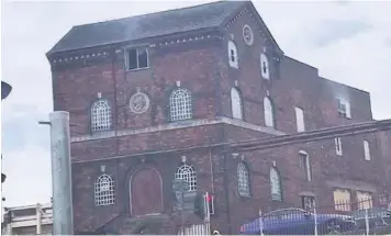  ?? Picture: Murray Stewart ?? Smoke coming out of Healing’s Mill courtesy of a video from Murray Stewart