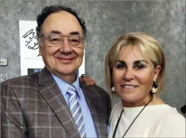  ?? UNITED JEWISH APPEAL FEDERATION - GREATER TORONTO — CANADIAN PRESS VIA AP ?? In this photo provided by the United Jewish Appeal via Canadian Press, Barry and Honey Sherman pose for a photo in Toronto, Canada. At the conclusion of a six week investigat­ion, police said Friday they believe the Canadian billionair­e businessma­n and...
