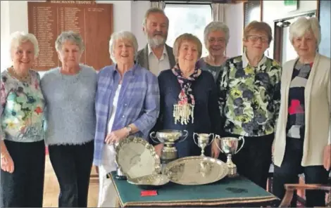  ??  ?? All of the winners at the Arran Bridge Club prize-giving at Brodick Golf Club.