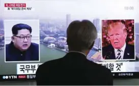  ?? FOTO: AHN YOUNG-JOON, AP/NTB SCANPIX ?? Kim Jong-un og Donald Trump skal etter planen møtes i Singapore
12. juni. Det blir i så fall første gang en amerikansk president møter en nordkorean­sk leder. Men nå truer Nord-Korea med å avlyse møtet.