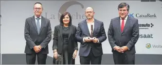  ?? ?? Abraham Sarrión Martínez (CNC); Assumpta Sentias Vilardell (Vida Caixa); Gustavo Martínez González (Ferrovial) y Pedro Fernández Alén (CNC).
