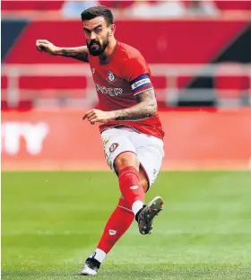  ?? Picture: Rogan Thomson/JMP ?? Marlon Pack in action for Bristol City against Crystal Palace during pre-season is leaving Ashton Gate and joining Cardiff City