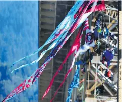  ?? NICK PROCAYLO ?? Greenpeace Canada protesters hung from the Ironworker­s Memorial Bridge during a protest of the Trans Mountain pipeline expansion.