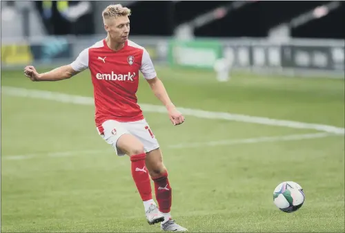  ?? DON’T WORRY: PICTURES: JONATHAN GAWTHORPE ?? That is the message from Rotherham United midfielder Jamie Lindsay ahead of a potentiall­y season-defining week for the club.