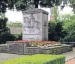  ?? FOTO: EHELEUTE LIMBURG ?? Das Ehrenmal an der Maubisstra­ße/ Friedensst­raße.