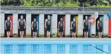  ?? FOTO: ALEX BAILEY ?? Bunt zusammenge­würfelt und nicht immer so grazil, wie beim Synchronsc­hwimmen eigentlich geboten: die acht Männer, die an der Weltmeiste­rschaft als britisches Team antreten wollen.