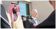  ??  ?? األمير محمد بن سلمان ووزير الدفاع األمريكي أمام البنتاغون. (واس)