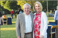  ?? (NWA Democrat-Gazette/Carin Schoppmeye­r) ?? Bob and Linda McMath, Greening of the Garden honorary chairmen, welcome guests to the 25th annual benefit for the Botanical Garden of the Ozarks on Oct. 1.