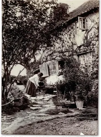  ??  ?? By the end of the 19th century, gardening had become a popular hobby, as this 1890 photo shows