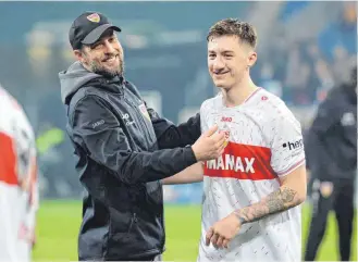  ?? FOTO: PRESSEFOTO RUDEL/IMAGO ?? Wissen, was sie aneinander haben: Sebastian Hoeneß (links) und Angelo Stiller arbeiteten vor dem VFB Stuttgart bereits beim FC Bayern München II und bei der TSG Hoffenheim zusammen.