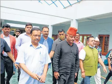  ?? RAAJIV KALA/HT PHOTO ?? AAP national convenor Arvind Kejriwal on his arrival in Kumaon on Sunday.