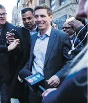  ?? CHRISTOPHE­R KATSAROV / THE CANADIAN PRESS ?? Patrick Brown leaves the Conservati­ve Party headquarte­rs in Toronto on Friday.