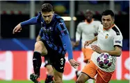  ??  ?? Difensore Mattia Caldara in azione contro il Valencia nella scorsa Champions League