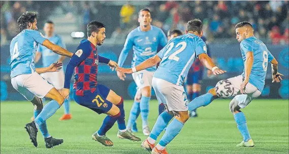  ?? FOTO: EFE ?? El último partido de Carles Pérez con el Barça Jugó ante el Ibiza en 1/16 de final de la Copa del Rey y ya no fue convocado el pasado sábado en Liga contra el Valencia