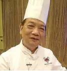  ??  ?? What is HK without yum
cha? The executive chef of HK Disneyland showing us his Baymax Bun dimsum. Yum!