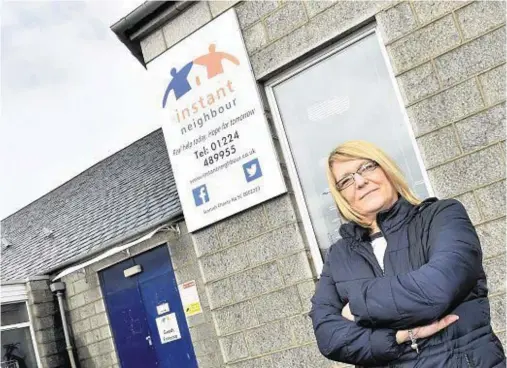  ?? Photograph: Colin Rennie ?? DISAPPOINT­ED: Susan Cheyne, of Instant Neighbour, which had to turn away people after running out of supplies.