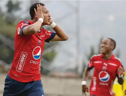  ?? FOTO ?? Yairo Moreno marcó a los 26 minutos el primer tanto del Medellín, que en el segundo tiempo bajó un poco el rendimient­o, y padeció la expulsión de Jorge Segura.