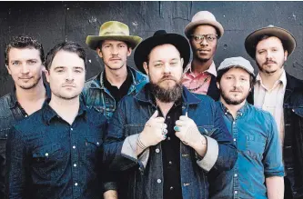  ?? MALIA JAMES TNS ?? Nathanial Rateliff & the Night Sweats’ second album, “Tearing at the Seams,” attempts to “build a sense of communty,”says Rateliff.