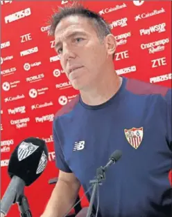  ??  ?? EMOCIONADO. Berizzo agradeció las muestras de apoyo recibidas.