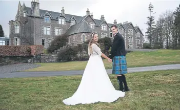  ?? ?? Kim and Andy Murray at Cromlix on their wedding day. Their wedding breakfast was held in a marquee in the garden