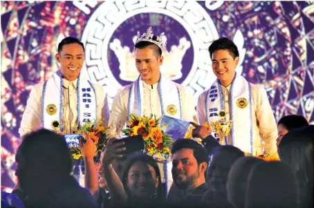  ??  ?? Second runner-up French Bonn Petallo, Hari sa Sugbo 2018 Elcid Camacho and first runner-up Jacques Clarence Lim