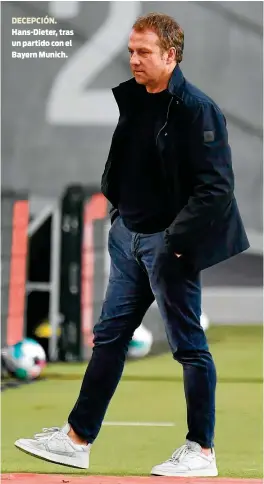  ??  ?? DECEPCIÓN. Hans-Dieter, tras un partido con el Bayern Munich.
